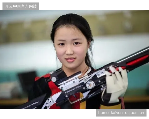 中国射击队天才少女崛起！决赛30发全中震惊世界