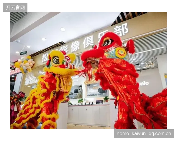 俱乐部官方商店开业周末人潮爆满销量破纪录